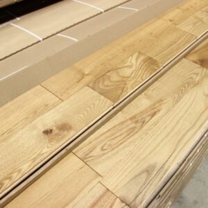 Bois Franc - Frêne - Rural - 4 1/4 x 3/4" - Toast Brown - Matte Brossé