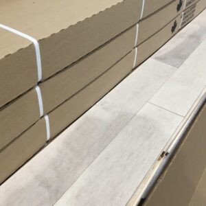 Bois Franc - Érable - Mill Run - 4 1/4 x 3/4 - Cream - Matte