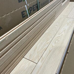 Bois Franc - Chêne rouge - Exclusive - 4 1/4 x 3/4" - Vela - Gloss Mat - Lauzon