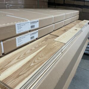 Bois Franc - White Frêne - Rural - 4 1/4 x 3/4" - Naturel - Mat - Mercier