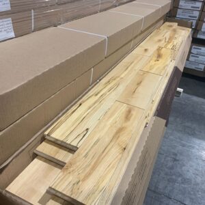 Bois Franc - Merisier - Rustic - 4 1/4 x 3/14 - Charactere Grade Very Rustic Naturel -Mat Finition