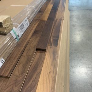 Bois Franc - American Walnut 2 1/4, 3/4 , Naturel, Mat Finition