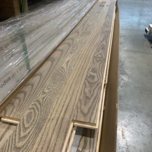 Bois Franc - Frêne 2 1/4, 3/4 Fog Select , Brossé , Finition